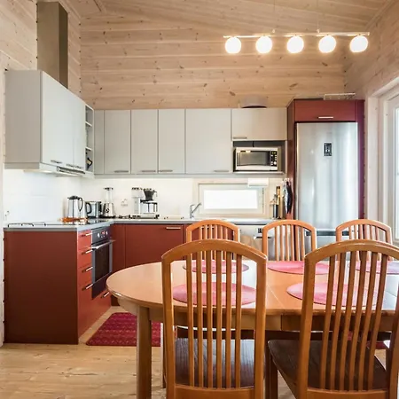 Holiday home Kaislaranta By Interhome